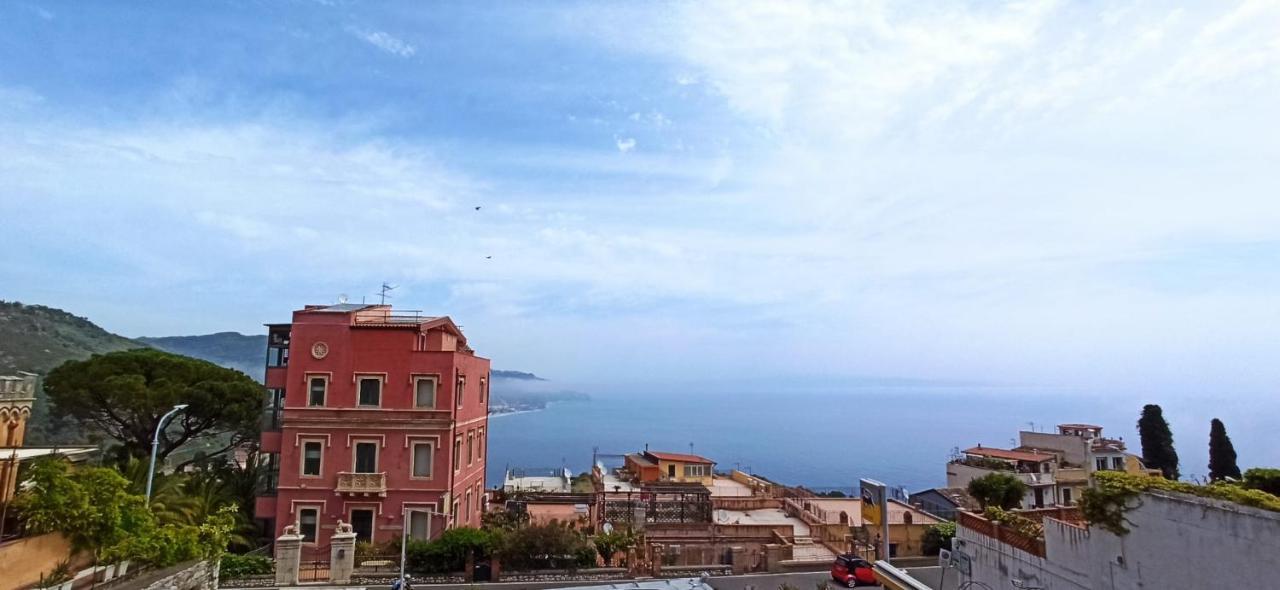 "Sea-See" Studio Taormina Center - Bellissima Vista Mare - Corner Kitchen Exterior foto